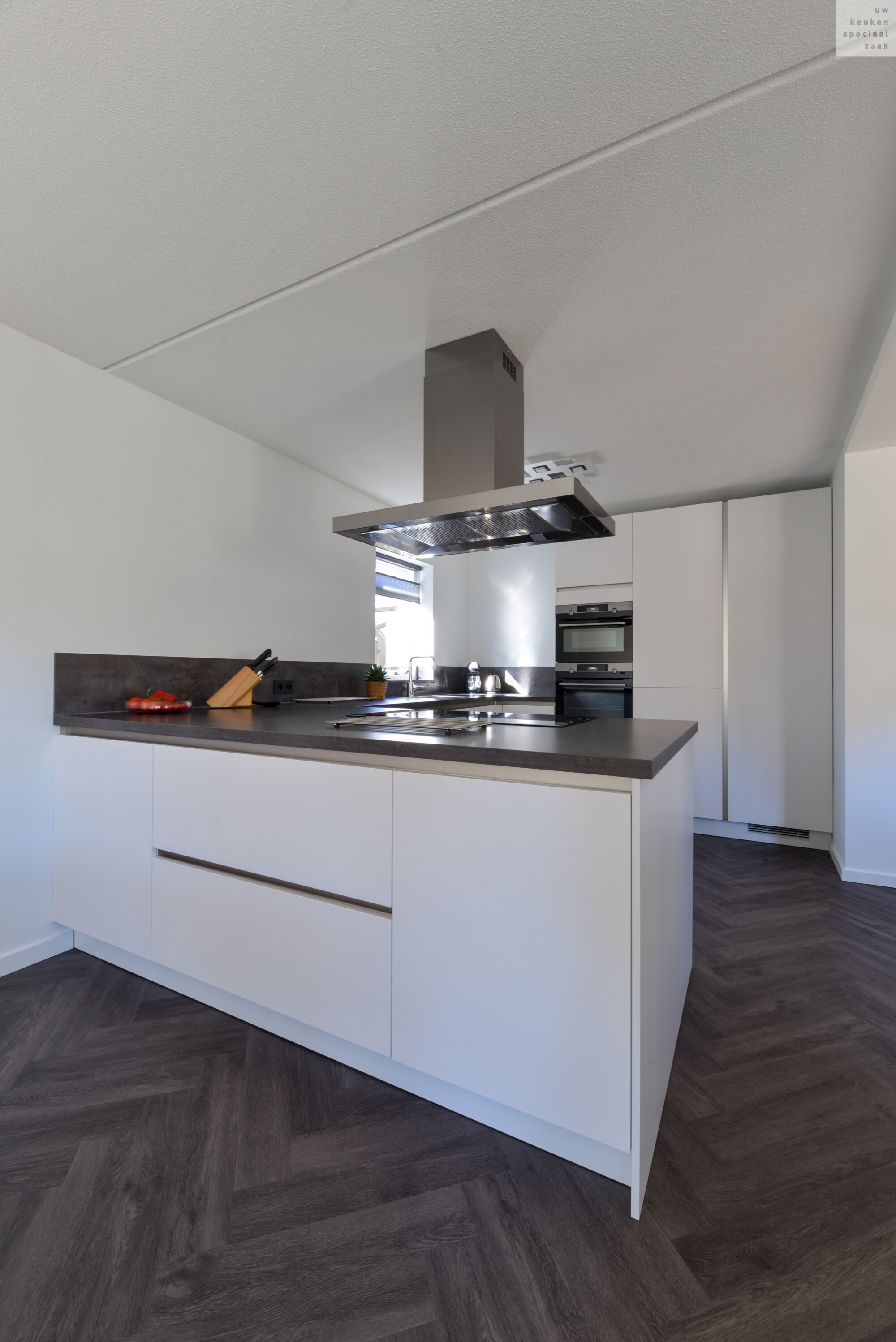 03_TerLaak_Keuken_Uvorm_wit_Heemskerk