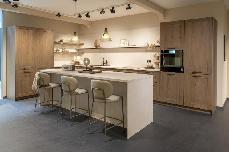 K06_Ballerina Messe25-104-HDR_N